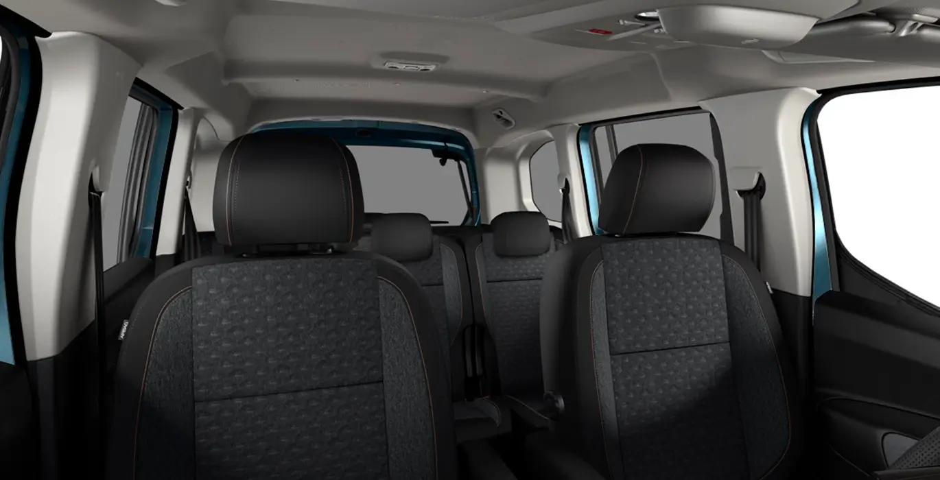 PEUGEOT RIFTER GT BLUEHDI 130 STANDARD AUTOMATICO interior trasera | Avanti Renting