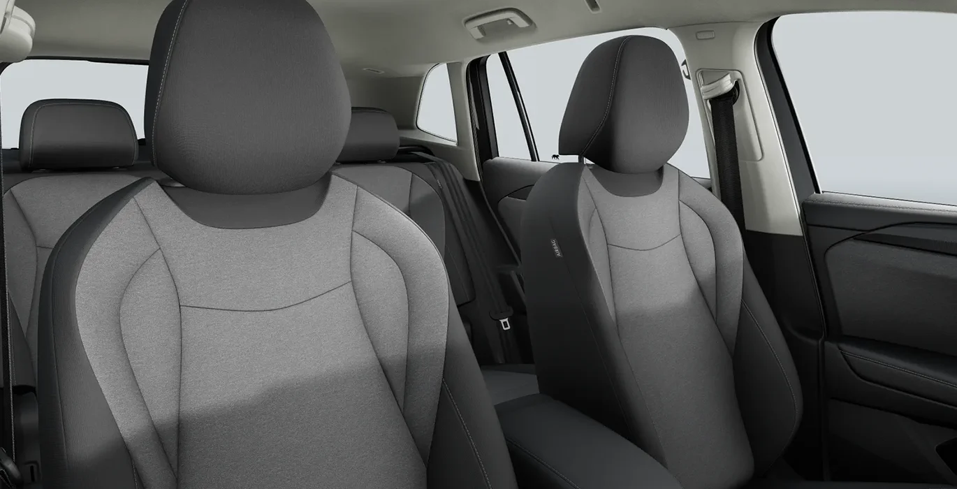 Volkswagen Tiguan 1.5 eTSI DSG interior delantera II | Avanti Renting