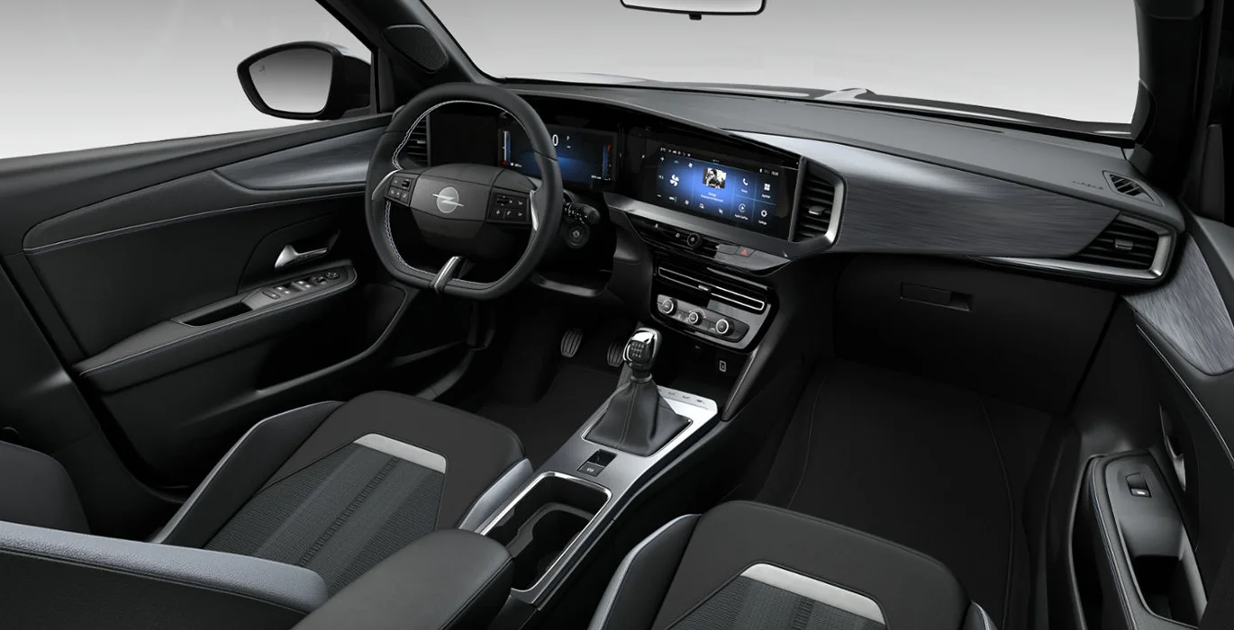 OPEL Mokka 1.2T 100kW GS interior delantera | Avanti Renting