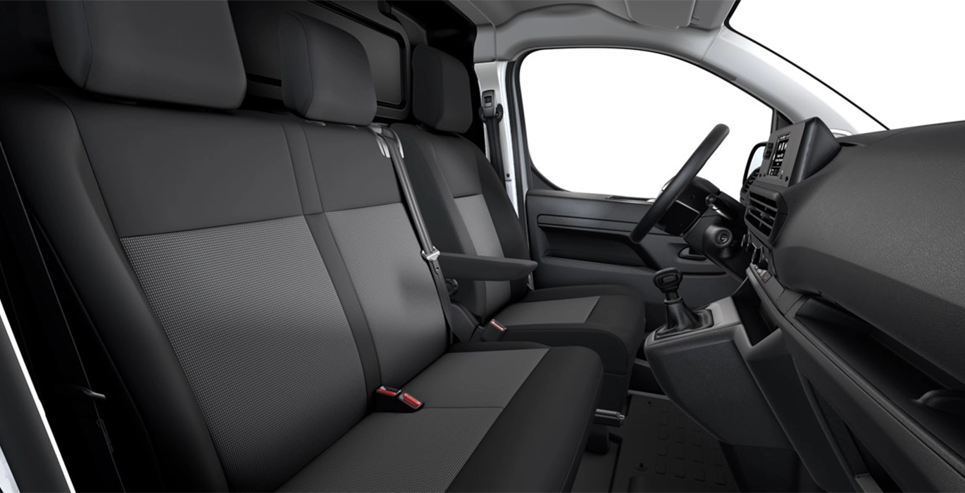 PEUGEOT Expert Furgón Standard BlueHDi S&S 4 PEUGEOT Expert Furgon Standard BlueHDi SS interior delantera II | Avanti Renting