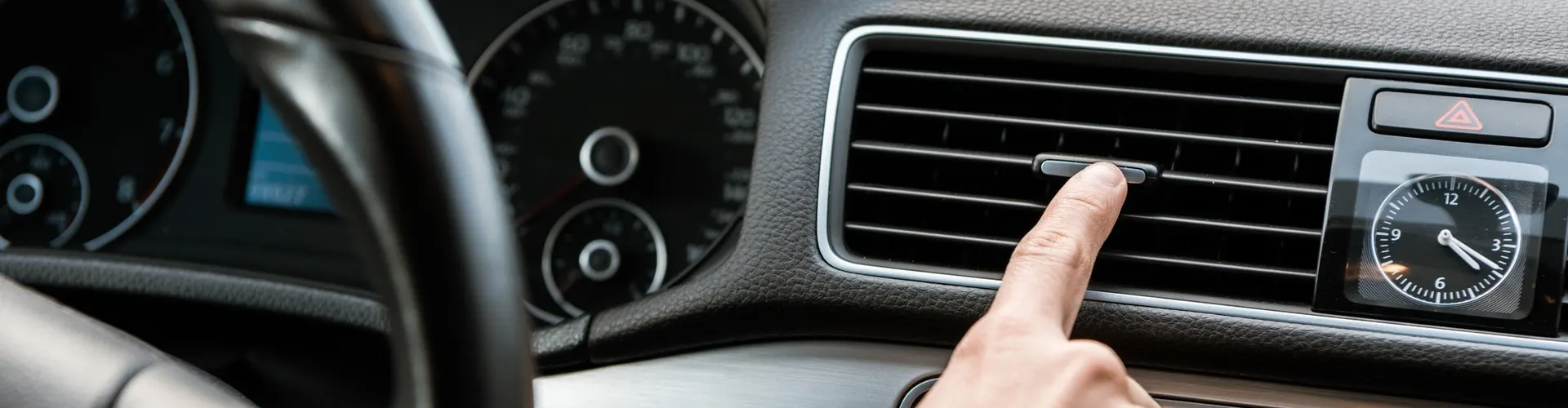 Aire acondicionado del coche no enfría: causas más habituales y cómo detectarlas