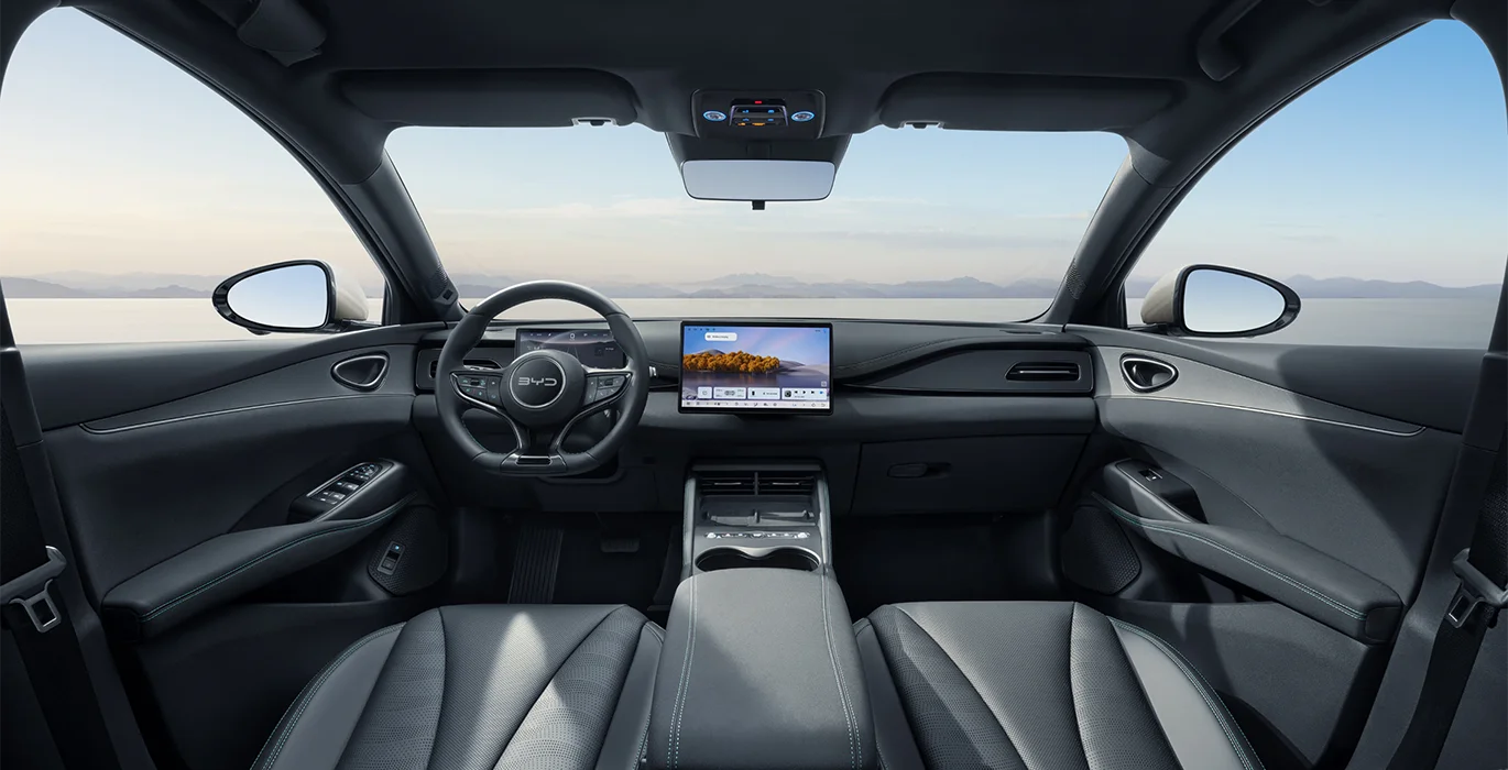 BYD Seal 6 DM-I Boost Touring 3 BYD Seal 6 DM I Boost Touring interior delantera | Avanti Renting