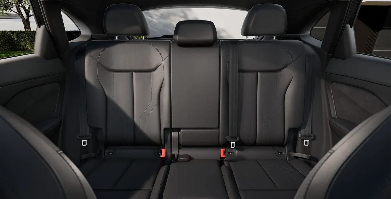 Audi Q3 Sportback S Line TDI S Tronic 5 Audi Q3 Sportback S Line TDI S Tronic interior trasera | Avanti Renting