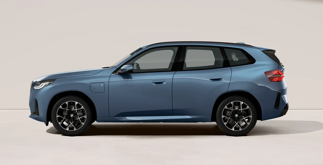 BMW X3 30e xDrive 1 BMW X3 30e xDrive lateral | Avanti Renting