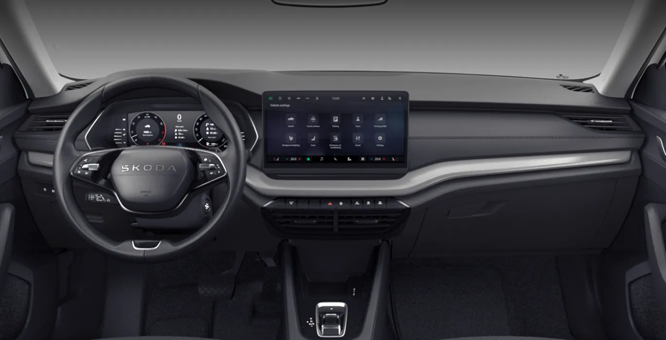 SKODA Octavia Combi 1.5 TSI DSG MHEV Selection interior delantera | Avanti Renting