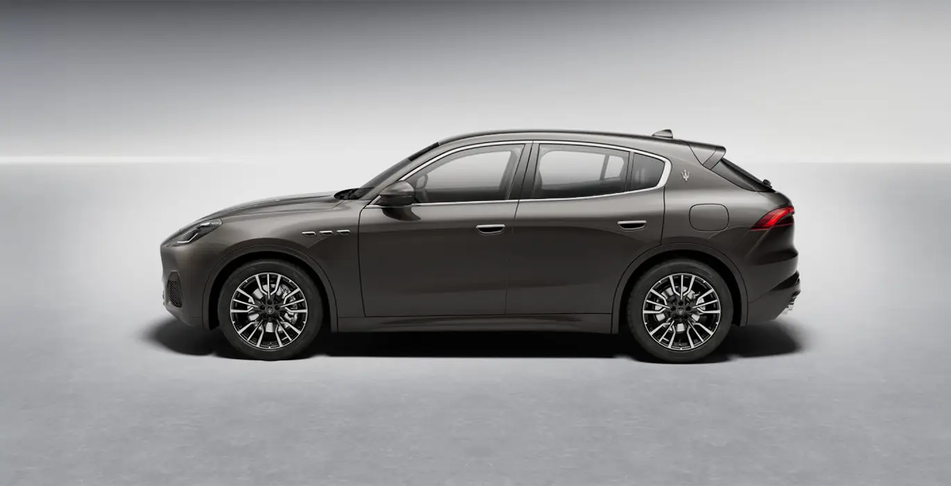 MASERATI Grecale L4 MHEV AWD lateral | Avanti Renting