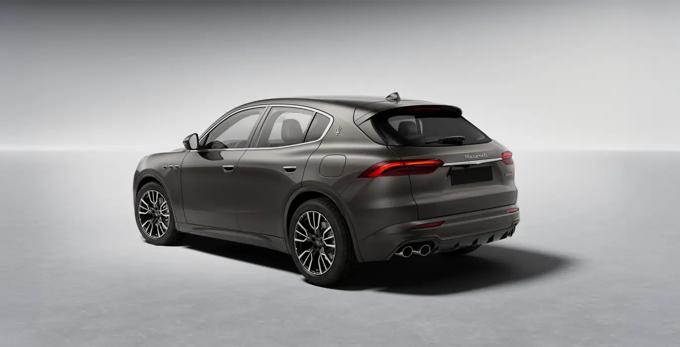 MASERATI Grecale L4 MHEV AWD trasera | Avanti Renting