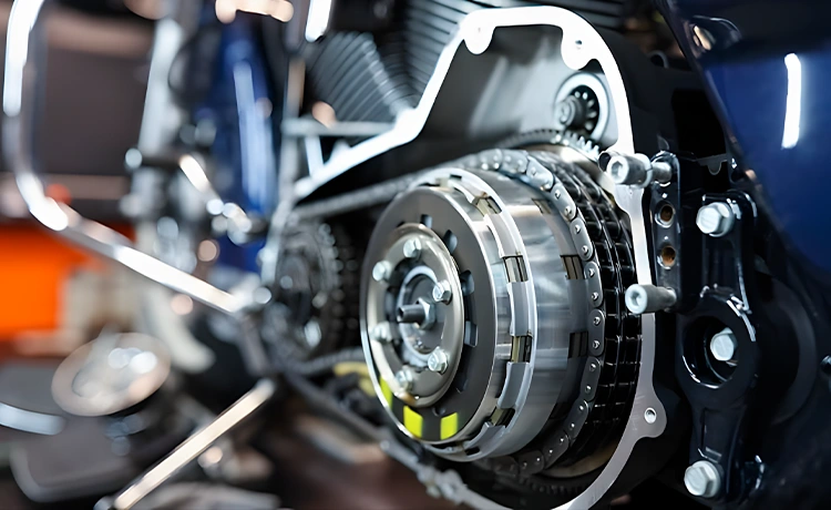 ¿Dónde está el embrague de una moto? 9 Donde esta el embrague de una moto 1 | Avanti Renting