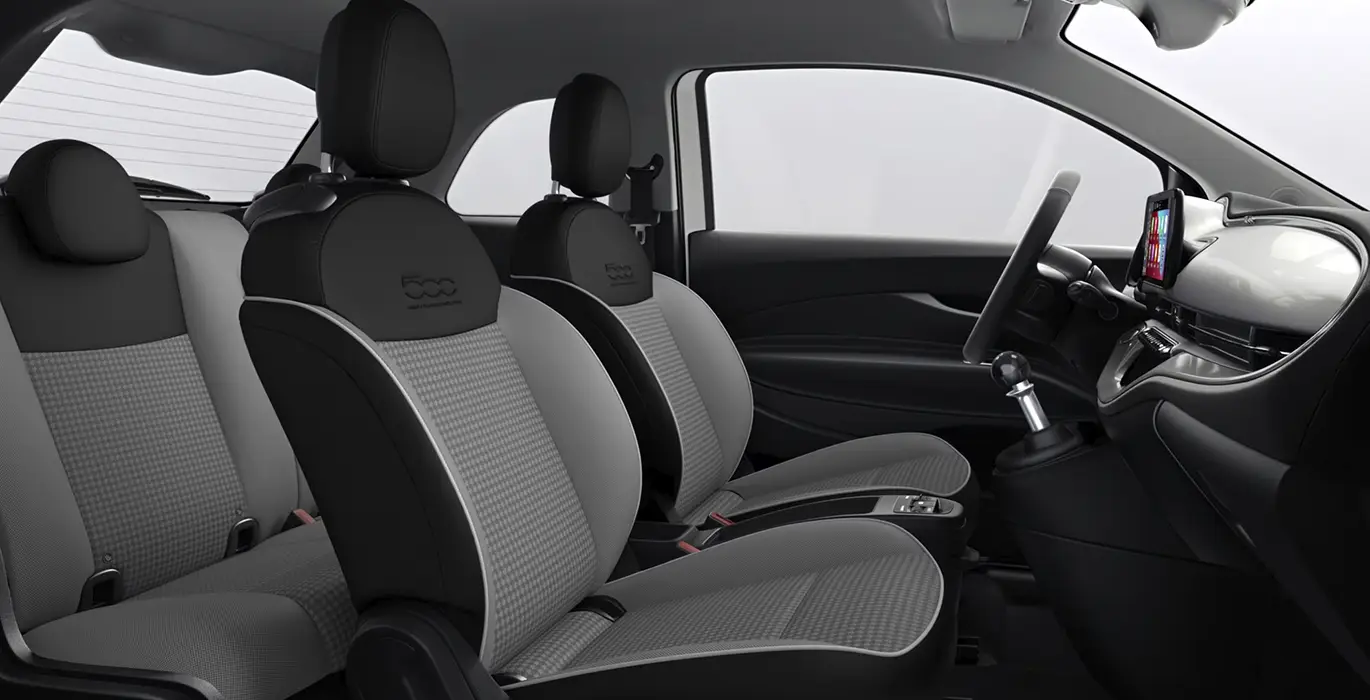 FIAT 500 TORINO 1.0 HYBRID 48KW 65CV MANUAL interior trasera | Avanti Renting