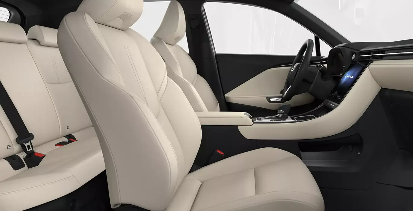Lexus LBX 1.5 HEV Elegant interior delantera II | Avanti Renting