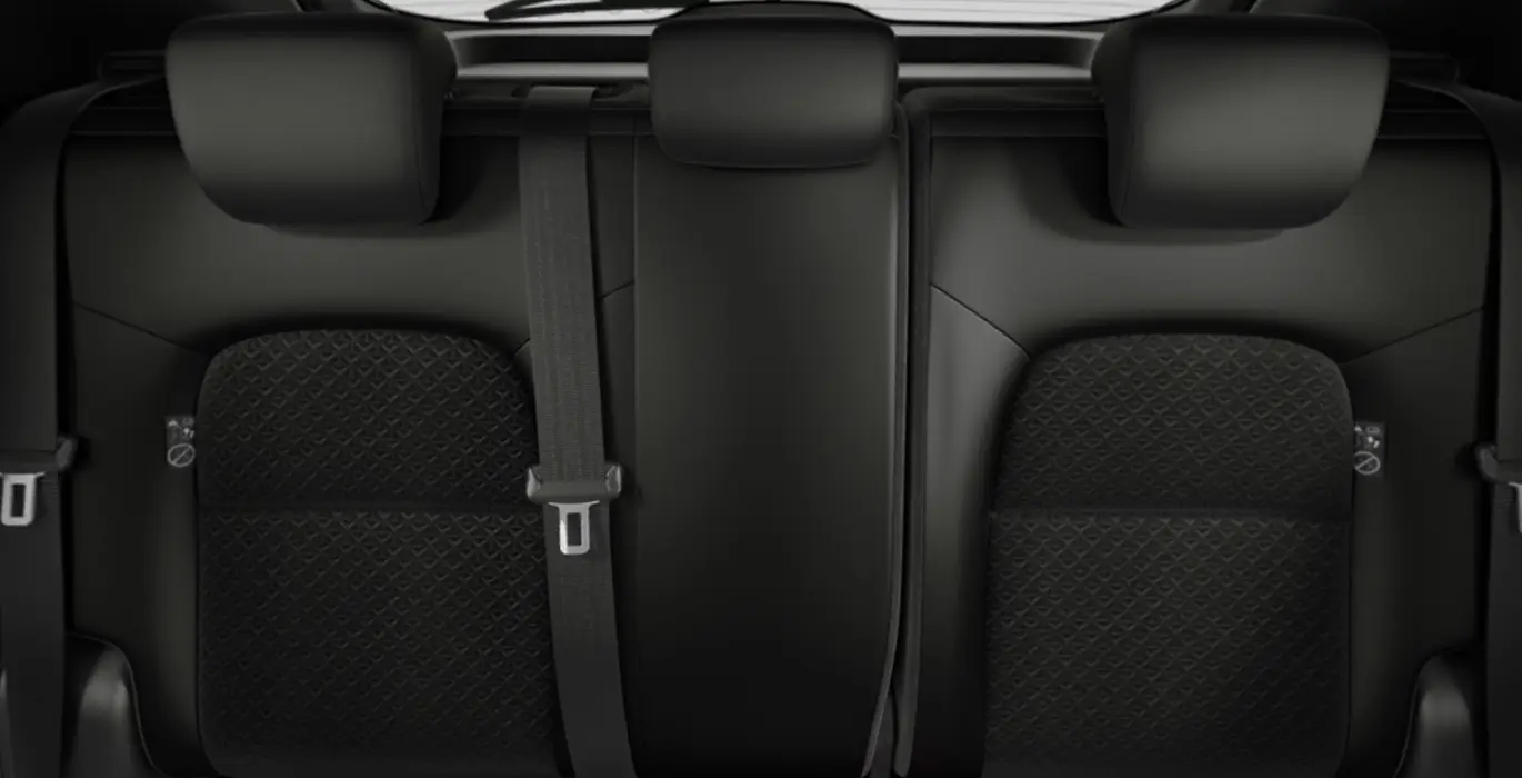 Nissan Juke 1.0 DIG T 114CV N Connecta interior trasera | Avanti Renting