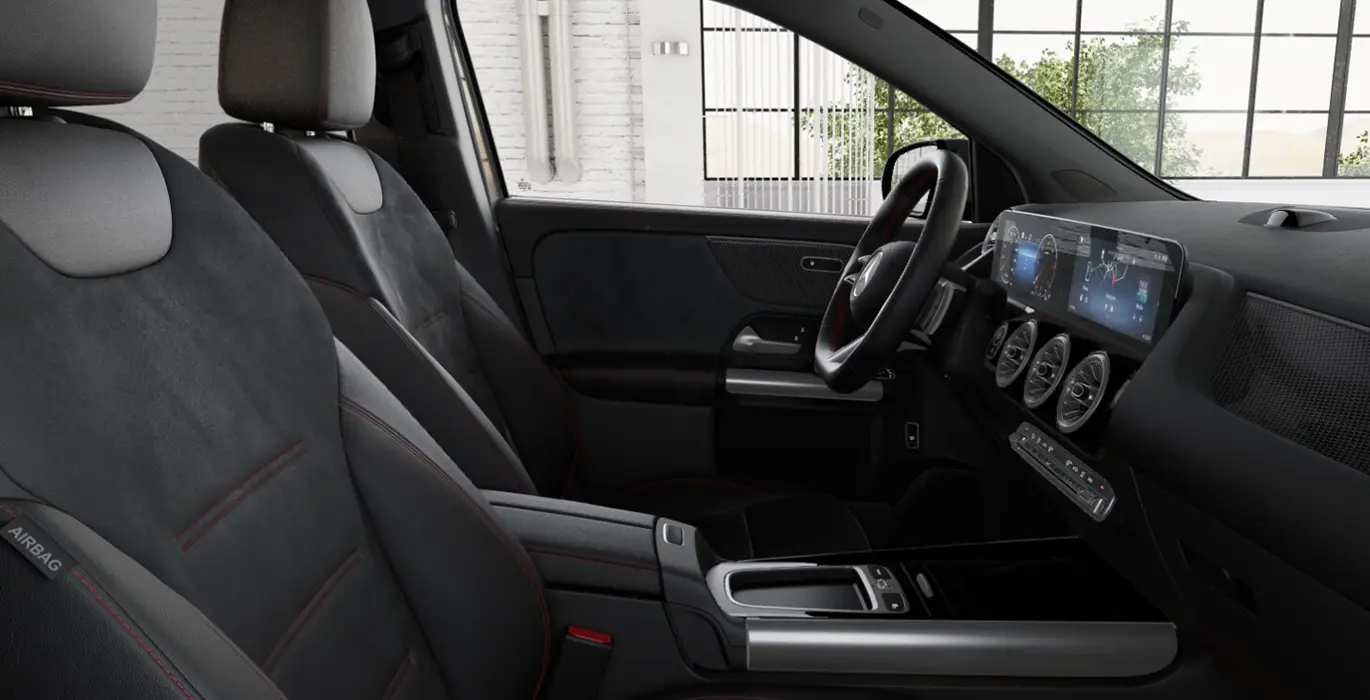 Mercedes Benz GLA 200d II interior delantera II | Avanti Renting