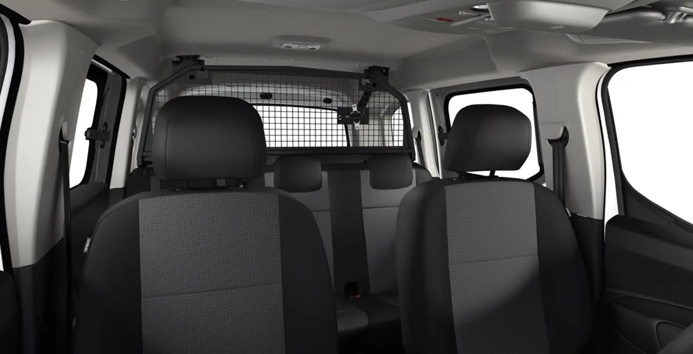 PEUGEOT RIFTER ACTIVE BUSINESS STANDARD BHDI 100 MANUAL interior delantera II | Avanti Renting