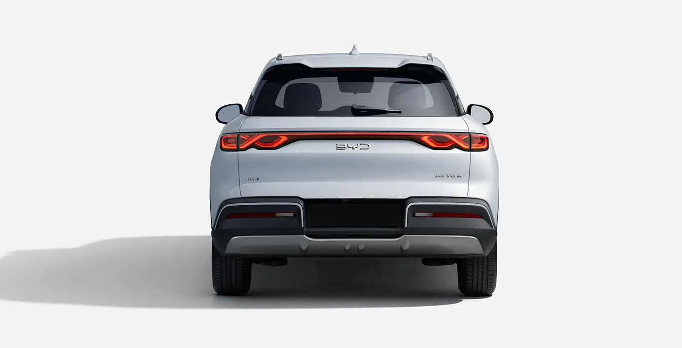 BYD ATTO 2 DM-i Active 1 BYD ATTO 2 DM i Active trasera blanco | Avanti Renting