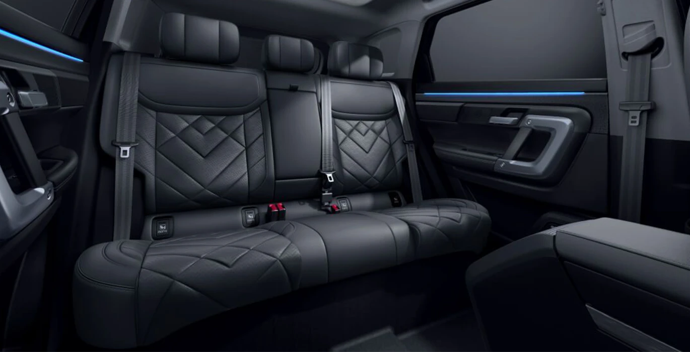 Jaecoo 7 HEV Pure 1.5 TGDI 165kW 224CV 1DHT FWD interior trasera | Avanti Renting