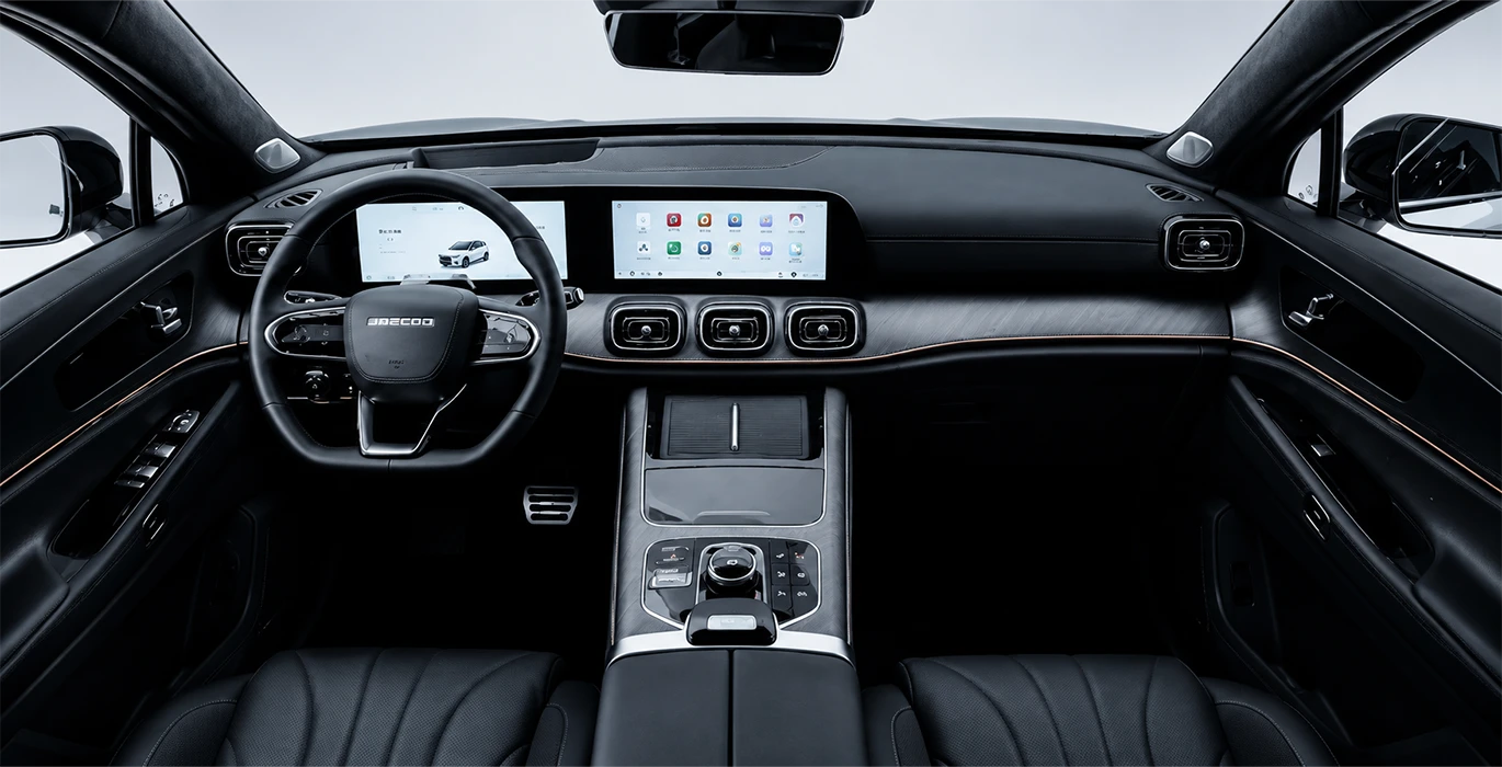 Jaecoo 8 PHEV Exclusive 1.5 TGDI 3DHT AWD 7p. interior delantera | Avanti Renting