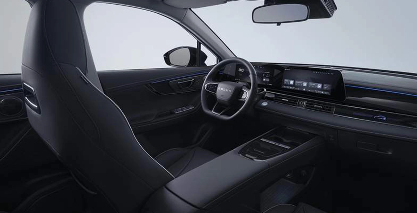 Omoda 5 EV 61kWh Pure 155kW interior delantera II | Avanti Renting