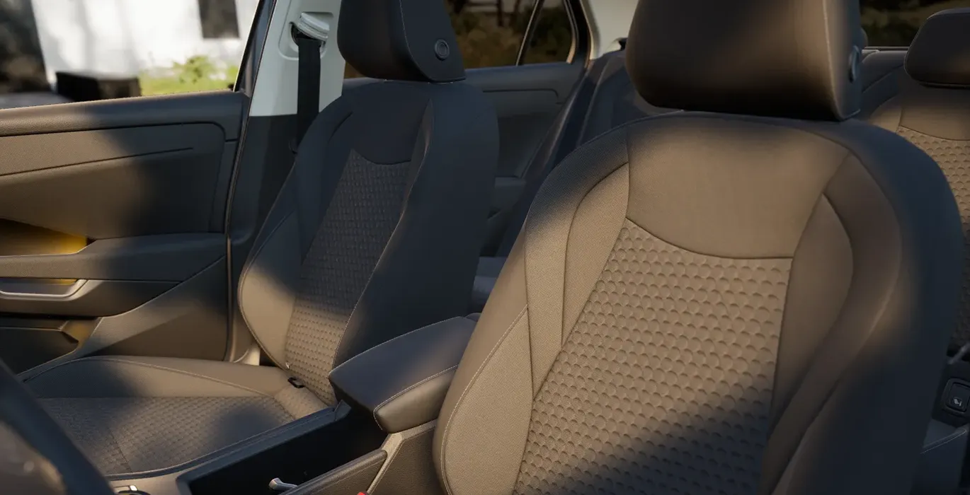 Volkswagen T ROC Mas 1.5 eTSI DSG interior delantera II | Avanti Renting