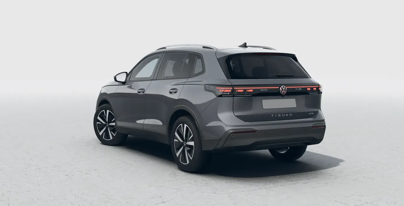 Volkswagen Tiguan Mas 1.5 eTSI DSG trasera gris | Avanti Renting