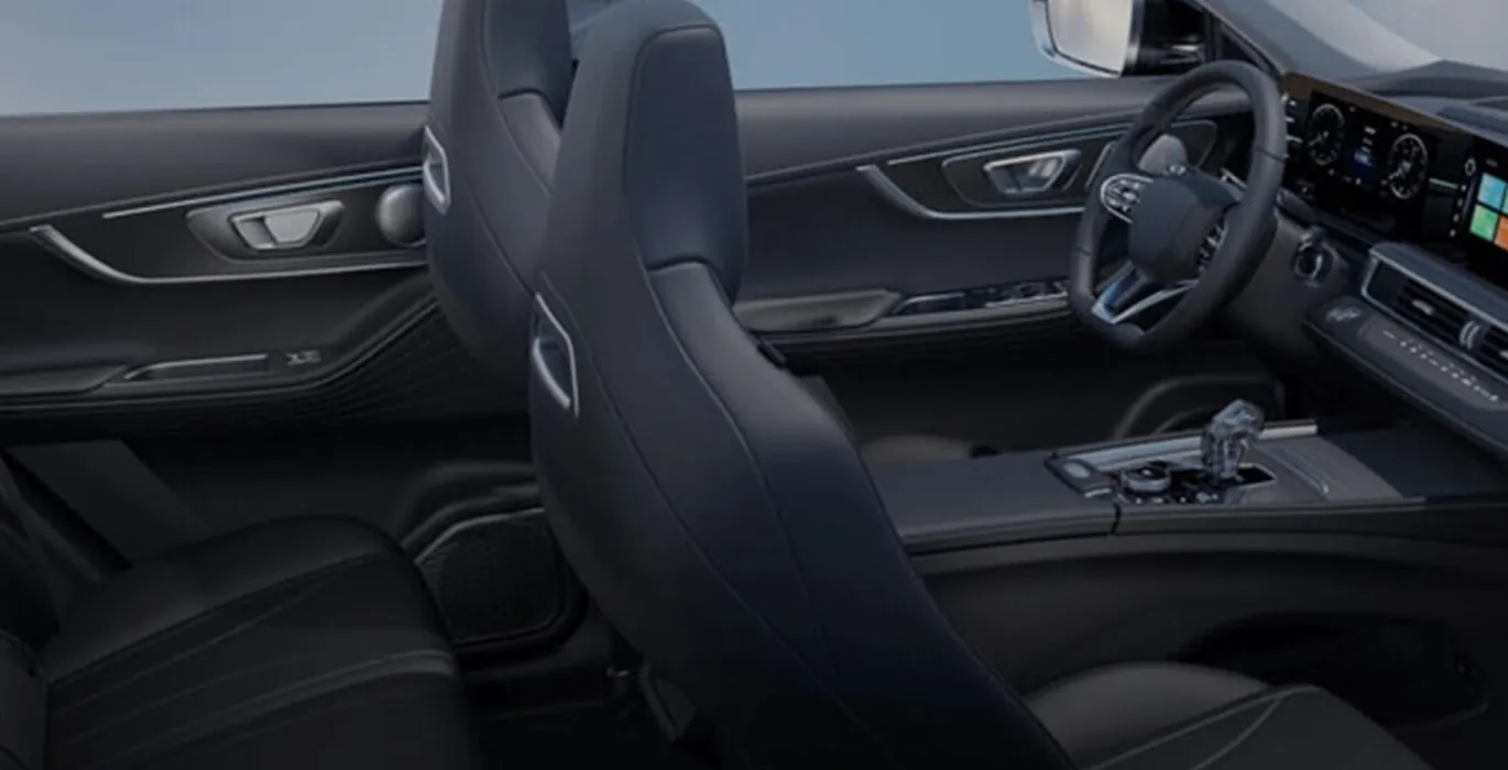 EBRO s700 1.5 TGDI PHEV Luxury E CVT interior trasera II | Avanti Renting
