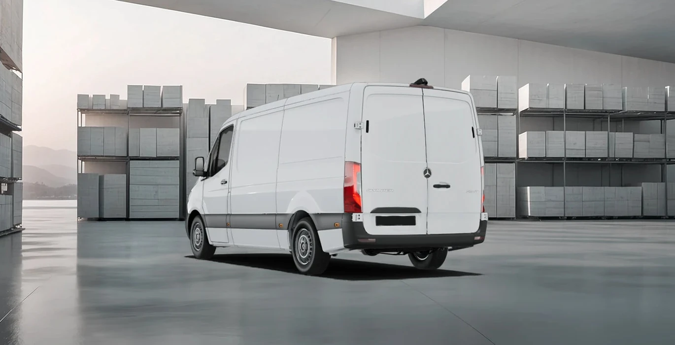 Mercedes Benz Sprinter 315 CDI Medio Pro trasera | Avanti Renting