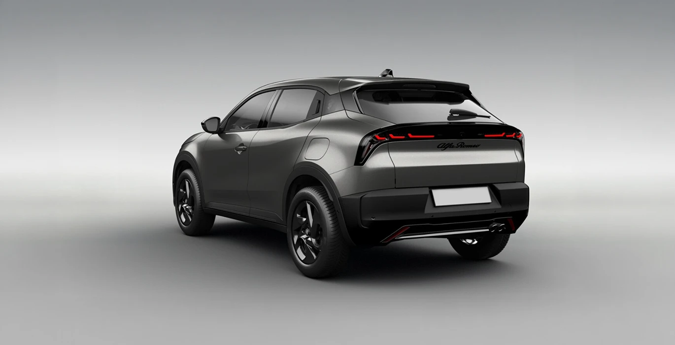 ALFA ROMEO Junior Ibrida trasera II | Avanti Renting