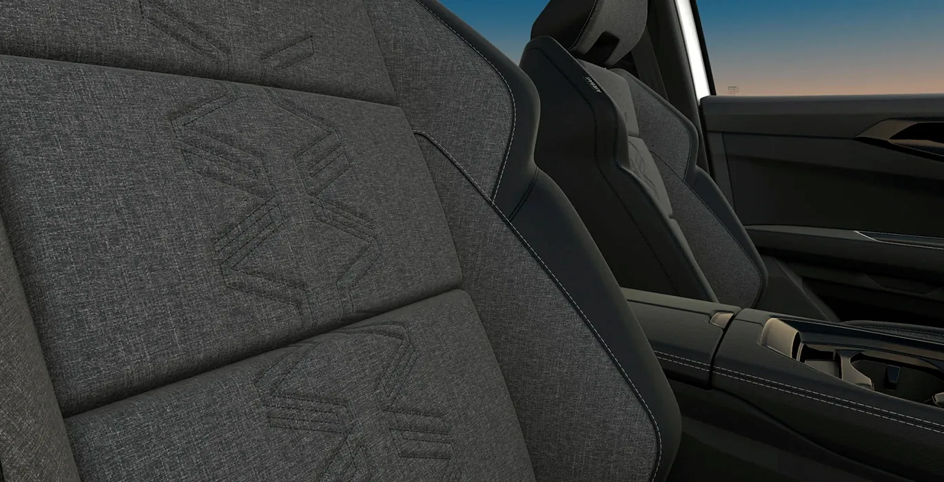 RENAULT AUSTRAL E Tech Full Hybrid Evolution 147kW interior asientos | Avanti Renting