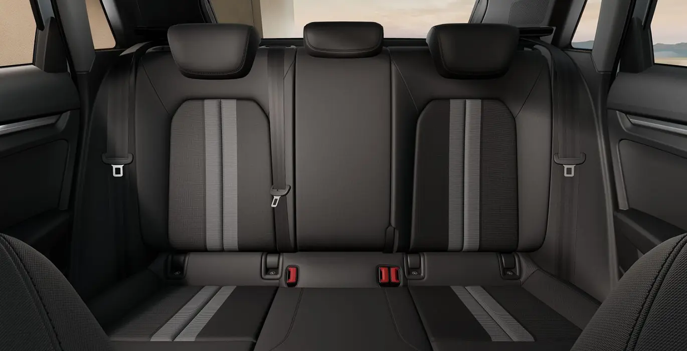 AUDI A3 Sportback Advanced 35 TFSI S Tronic interior trasera | Avanti Renting