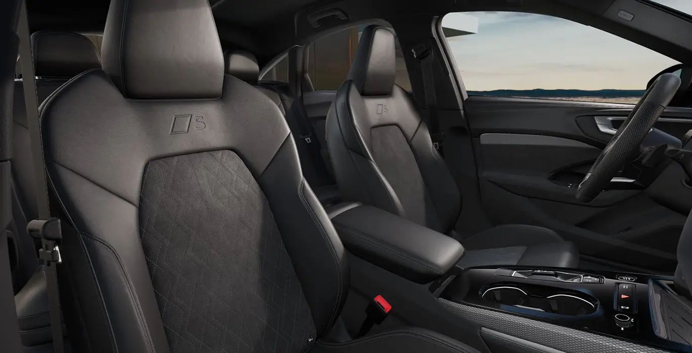 Audi A5 TDI 150kW 204CV Black Line interior delantera II | Avanti Renting