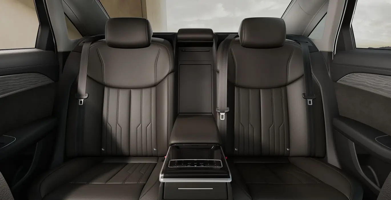 Audi A8 50 TDI 210kW (286CV) Quattro Tiptronic 5 Audi A8 50 TDI 210kW 286CV Quattro Triptronic interior trasera | Avanti Renting