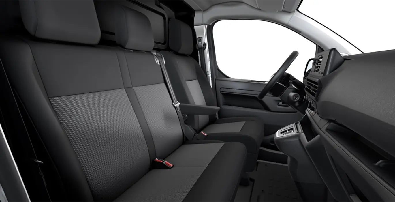 CITROEN E Jumpy Furgon Talla M 75kWh interior delantera II | Avanti Renting