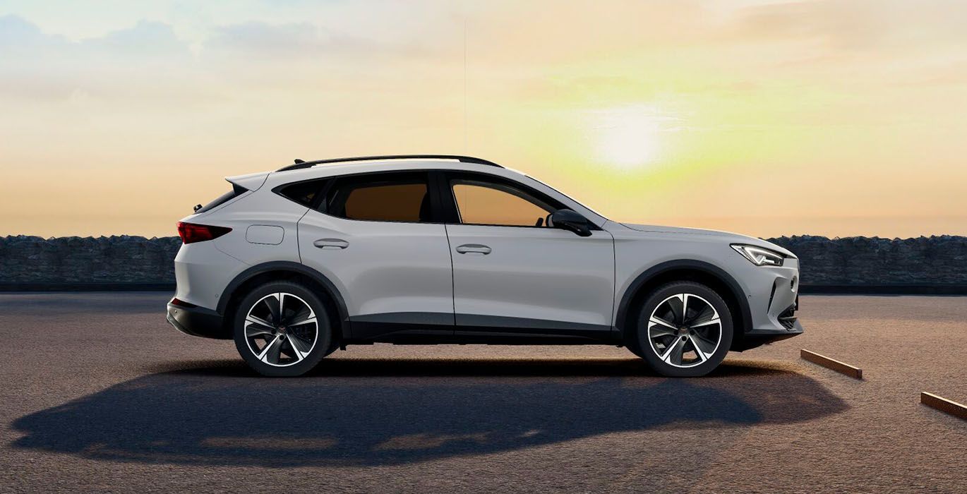 CUPRA FORMENTOR 1.5 Tech Edition 150CV 6VL exterior perfil | Avanti Renting