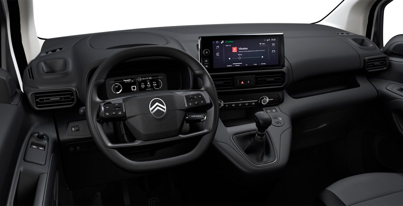 Citroen Berlingo Talla M BlueHDi 100 SS YOU interior delantera | Avanti Renting