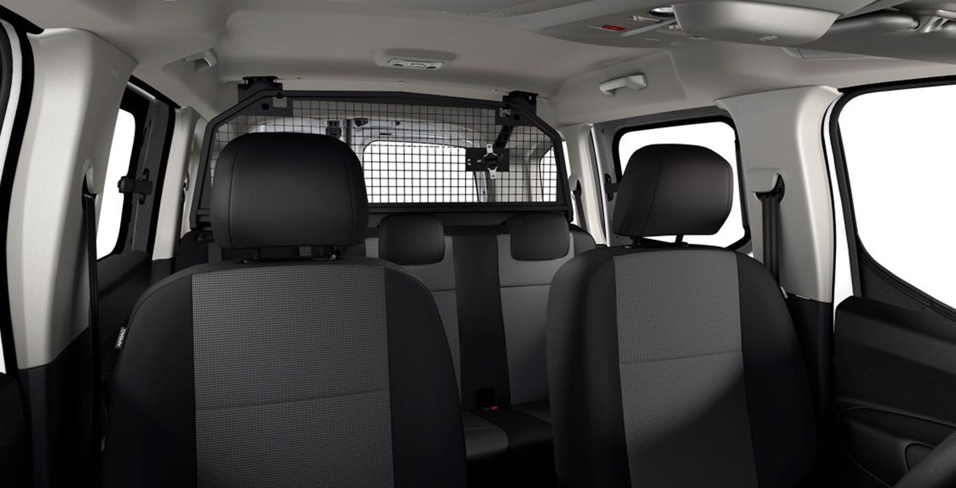 Citroen Berlingo Talla M BlueHDi 100 SS YOU interior trasera | Avanti Renting