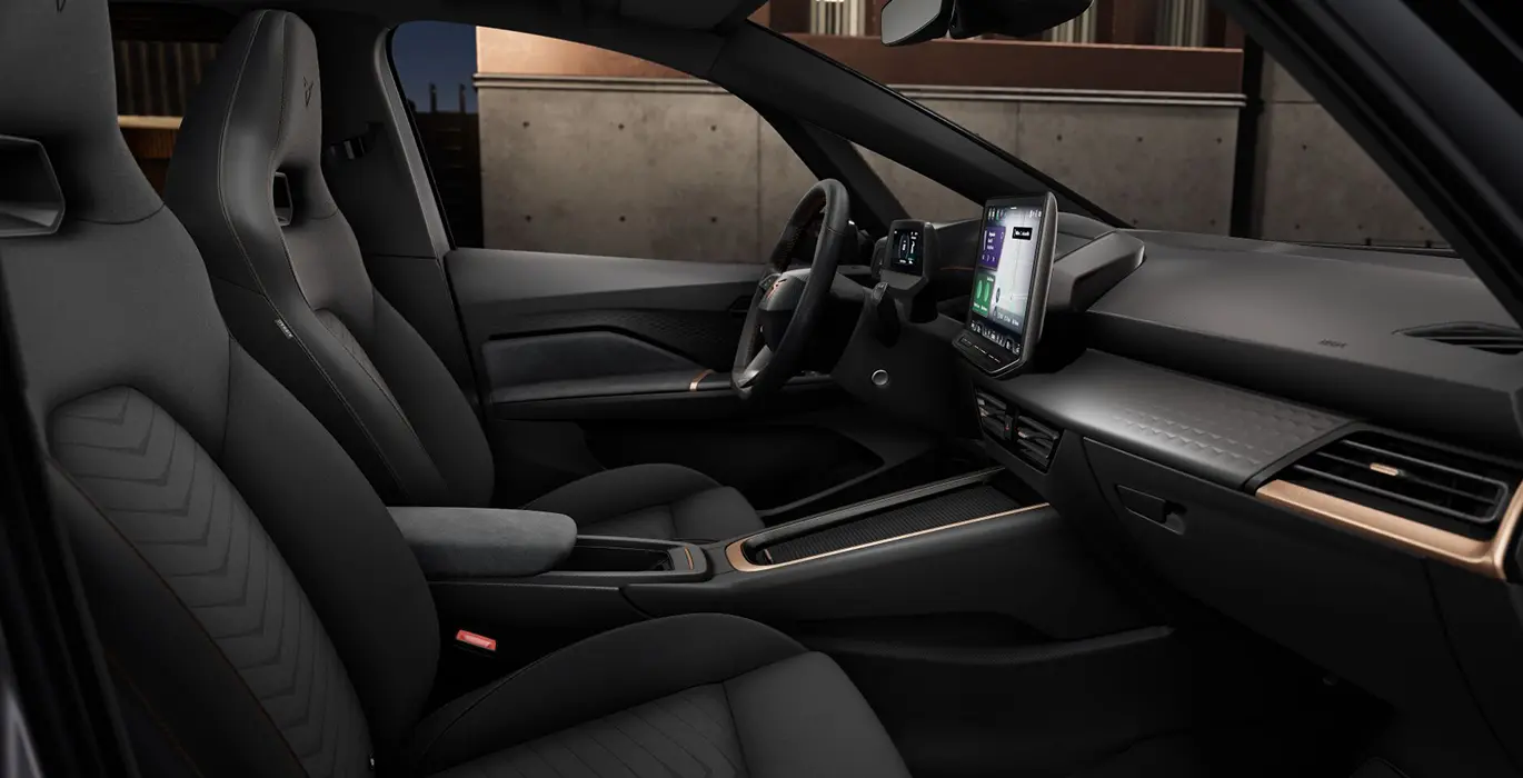 Cupra Born e-Boost Pack Advanced Plus 5 Cupra Born e Boost Pack Advanced Plus interior delantera II | Avanti Renting