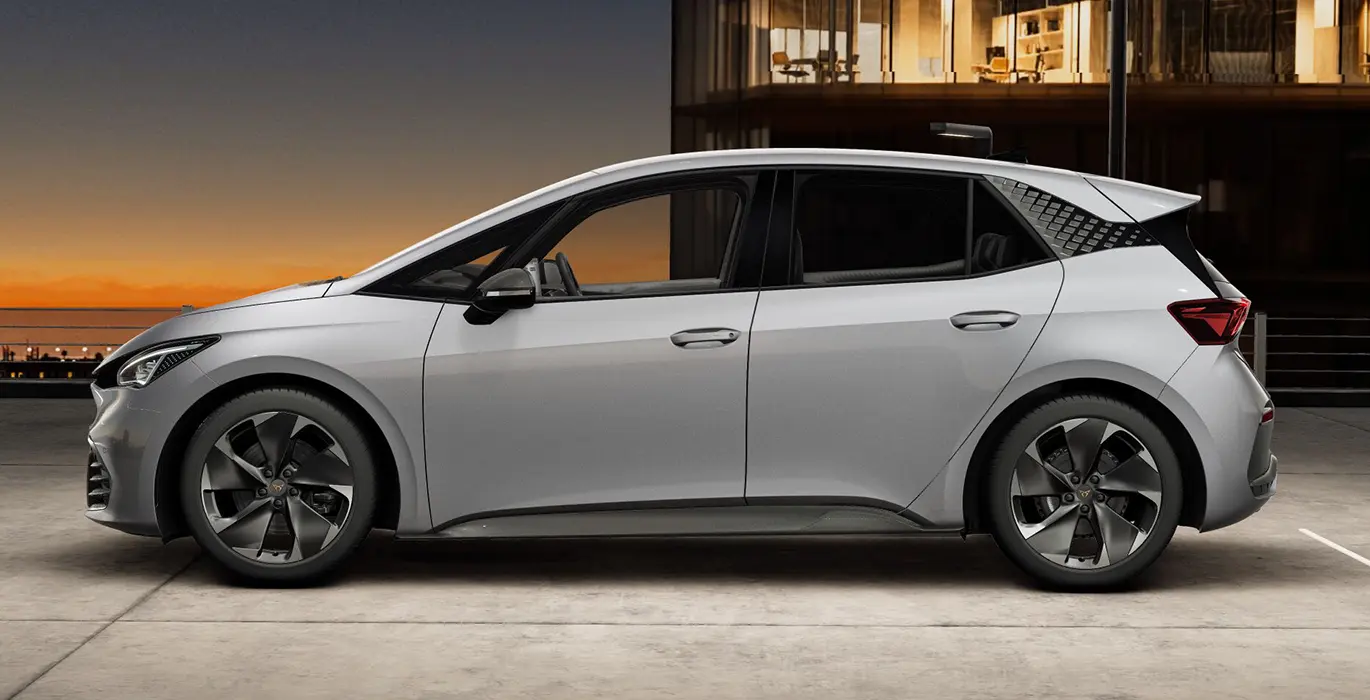 Cupra Born e-Boost Pack Advanced Plus 2 Cupra Born e Boost Pack Advanced Plus lateral | Avanti Renting