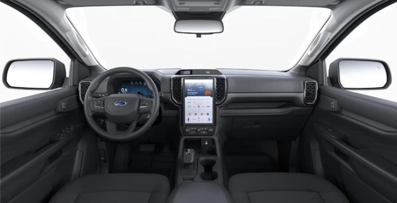 Ford Ranger 3.0 Ecoblue V6 E awd Doble Cabina XLT Automatico interior delantera | Avanti Renting