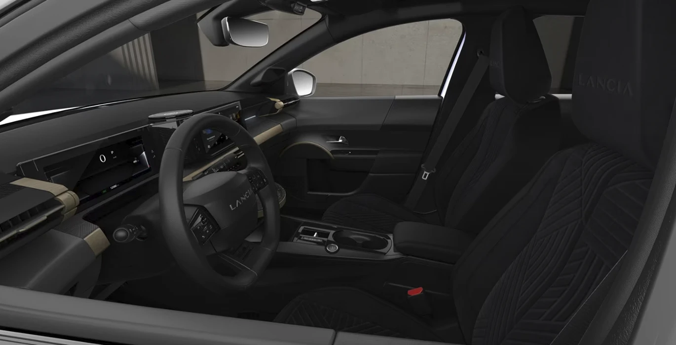Lancia Ypsilon LX Ibrida 81kW 110CV interior delantera II | Avanti Renting
