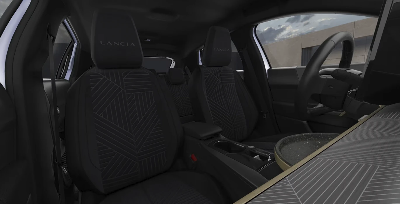 Lancia Ypsilon LX Ibrida 81kW 110CV interior trasera | Avanti Renting