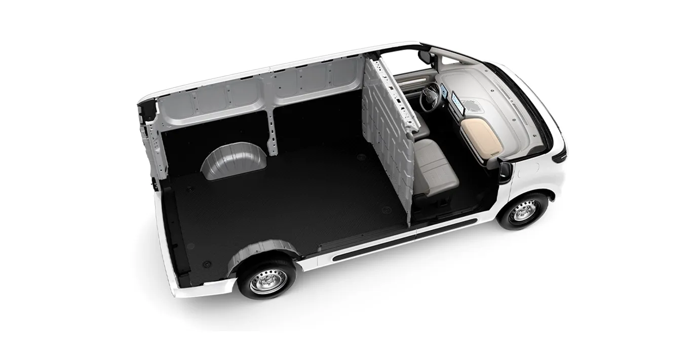 Maxus eDeliver 5 L2H1 4 Maxus eDeliver 5 L1H1 interior trasera | Avanti Renting
