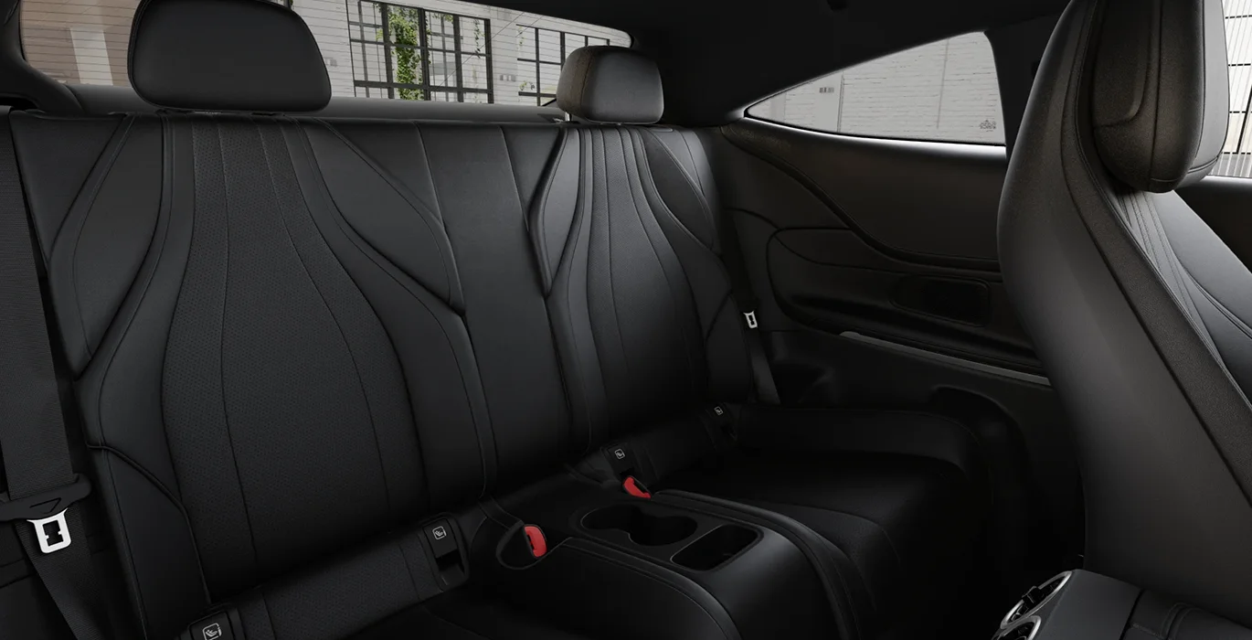 Mercedes Benz CLE 220d Coupe interior trasera | Avanti Renting