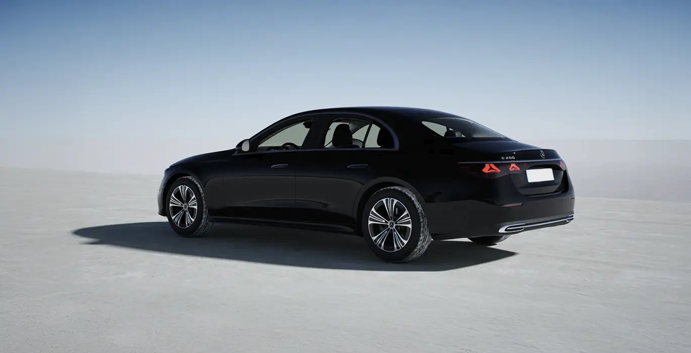 Mercedes Benz Clase E 200 trasera | Avanti Renting