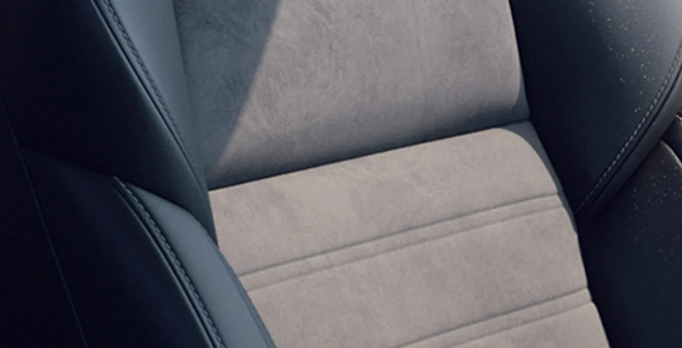 Mitsubishi Outlander PHEV Kaiteki 4WD 306CV tapiceria | Avanti Renting
