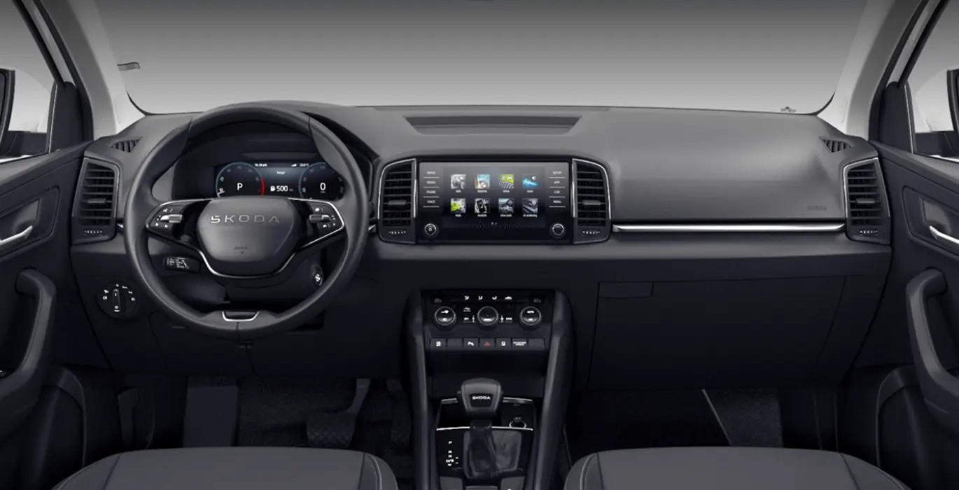 SKODA Karoq Selection 2.0 TDI DSG 4 SKODA Karoq Selection 1.5 TSI DSG interior delantera | Avanti Renting