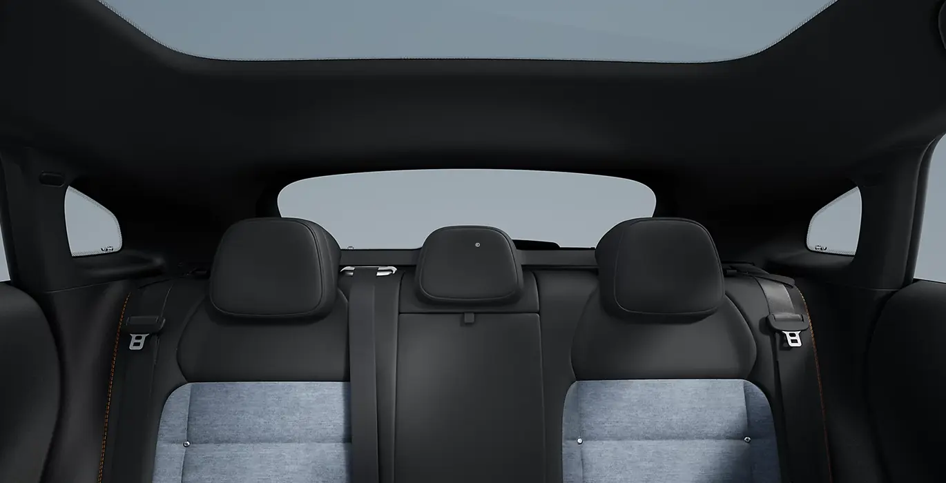 Smart 3 Pro interior trasera | Avanti Renting