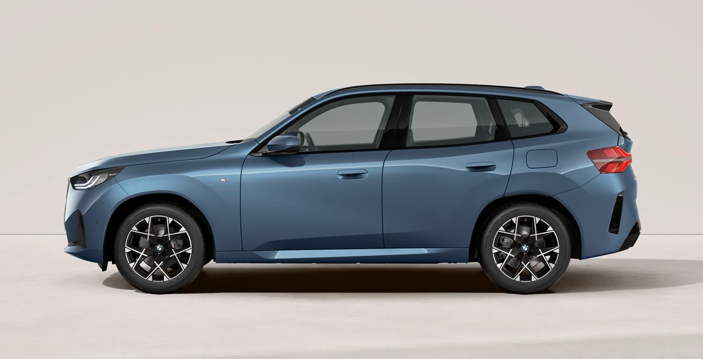 BMW X3 20d xDrive II lateral azul | Avanti Renting