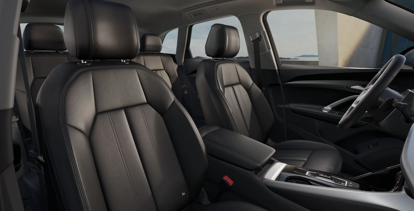 AUDI Q5 Advanced e-hybrid quattro 220kW S tronic 4 AUDI Q5 Advanced e hybrid quattro 220kW S tronic interior delantera II | Avanti Renting