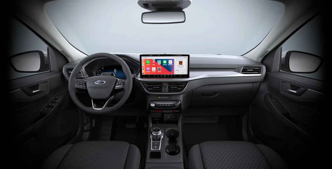 FORD Kuga MCA Titanium 2.5 Duratec PHEV 243CV interior delantera II | Avanti Renting