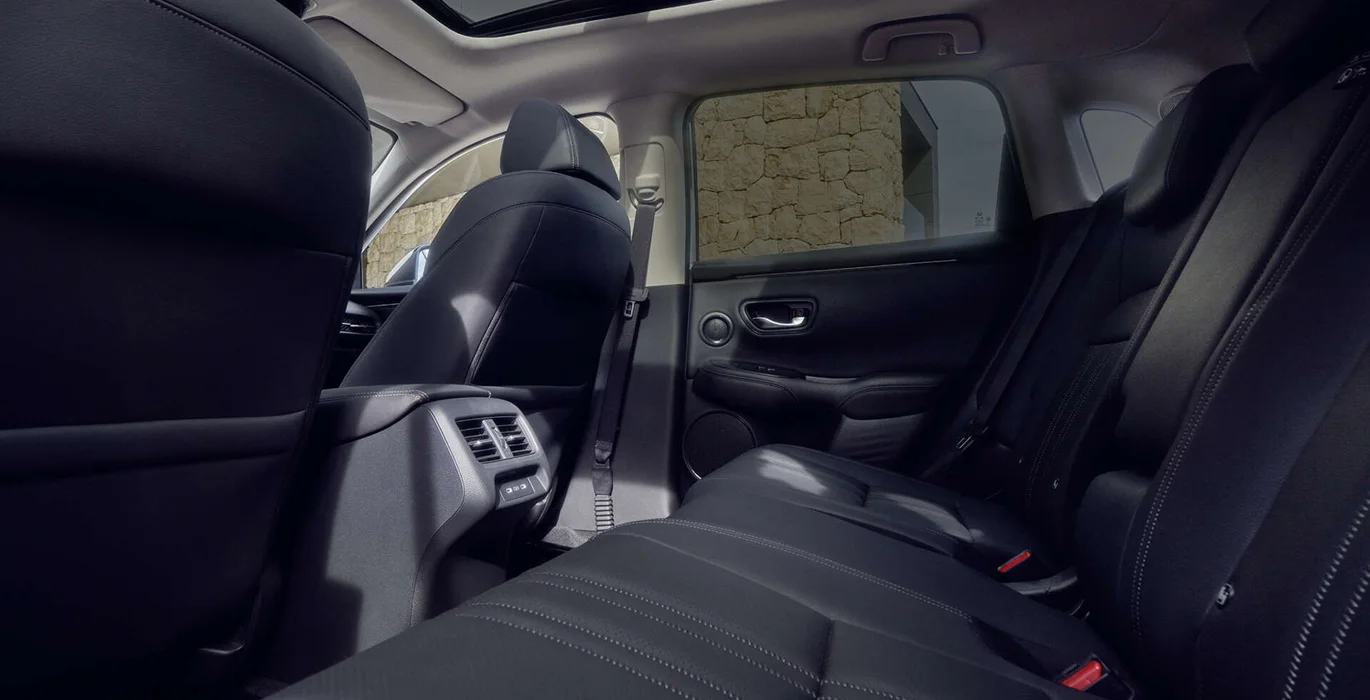 HONDA ZR V 2.0 i MMD Sport 184CV interior trasera | Avanti Renting