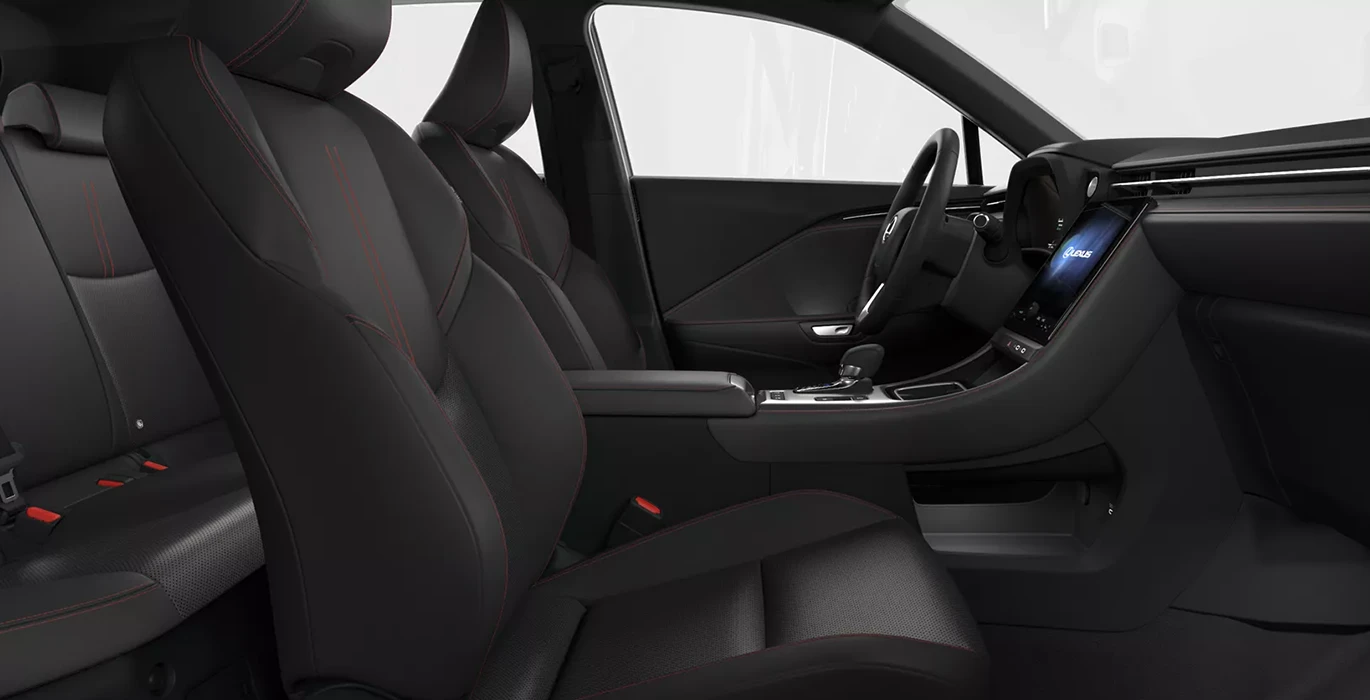 LEXUS LBX Elegant Black 136CV Aut. interior delantera II | Avanti Renting